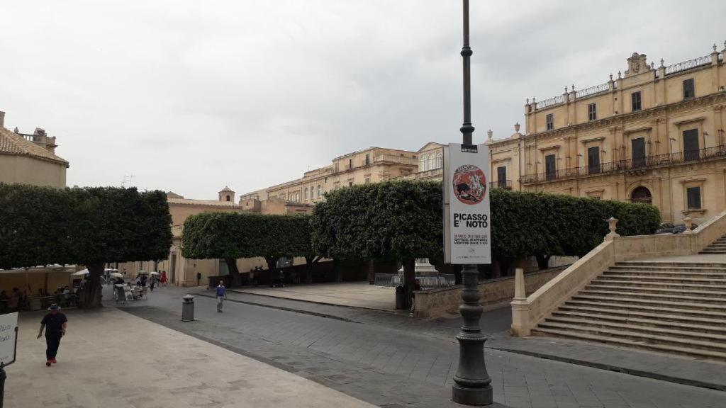 La Casa Re Basuli Villa Noto Exterior foto